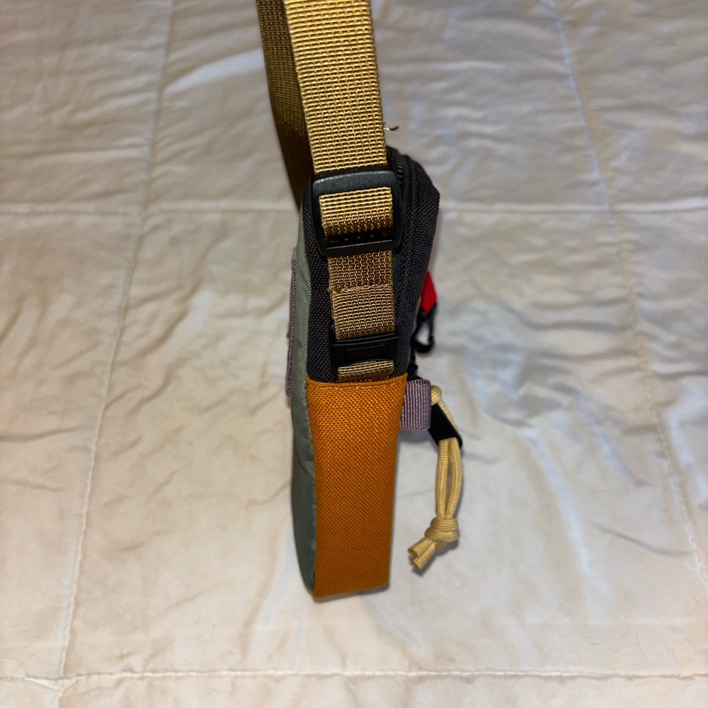 🌄 Topo Designs Mini Shoulder Bag — Beetle/Spice Colorblock Crossbody - Picture 9 of 9